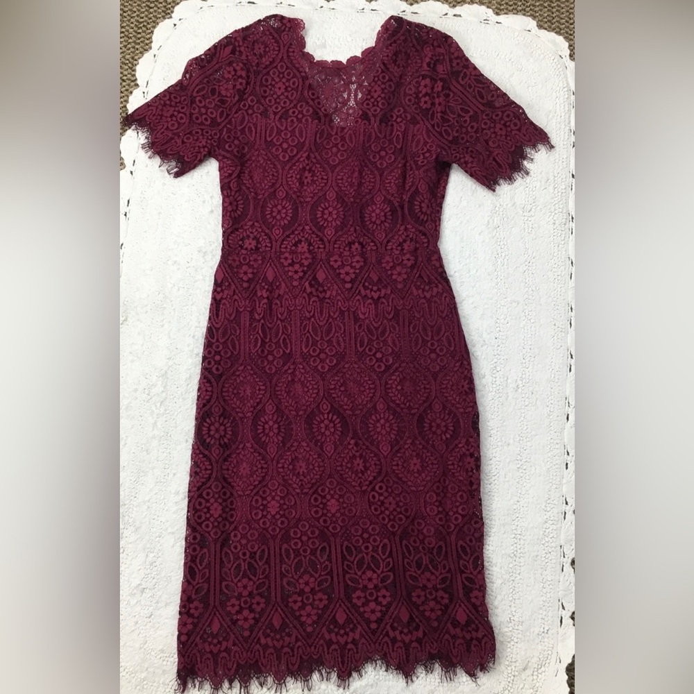 Lulus Burgundy Eyelash Trim Lace Midi Holiday Party Dress size L